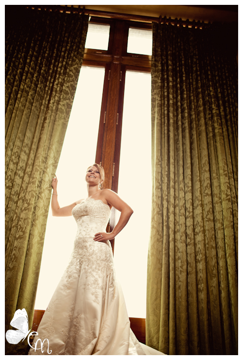 Beaver Simpson Wedding - Bridal Portraits taken at the Arkansas State Capitol Building in Little Rock, AR
