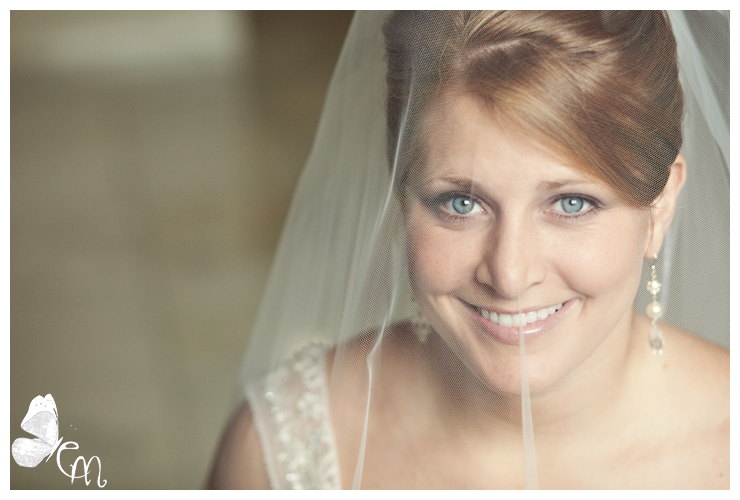 Beaver Simpson Wedding - Bridal Portraits taken at the Arkansas State Capitol Building in Little Rock, AR
